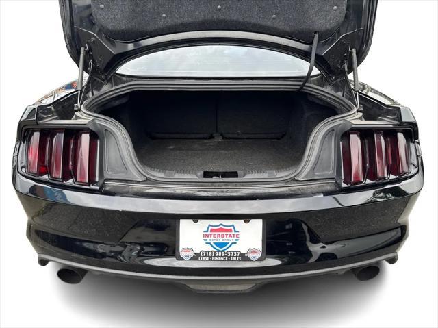 Photo of 2017 Shadow Black Ford Mustang