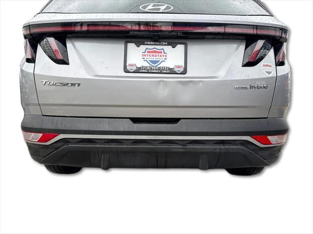 Photo of 2022 Shimmering Silver Hyundai TUCSON Hybrid