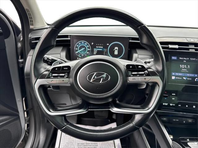 Photo of 2022 Shimmering Silver Hyundai TUCSON Hybrid