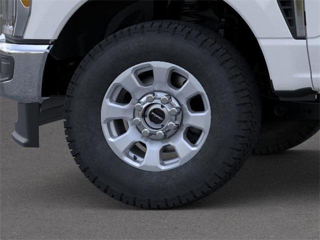 Photo of 2025 Oxford White Ford F-350