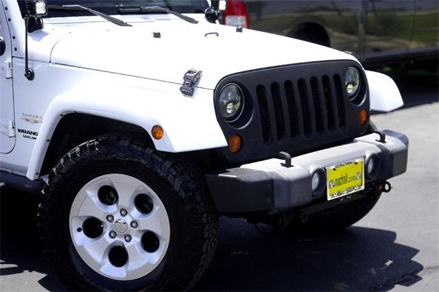 Photo of 2013 Bright White Clearcoat Jeep Wrangler Unlimited