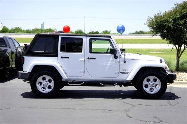 Photo of 2013 Bright White Clearcoat Jeep Wrangler Unlimited