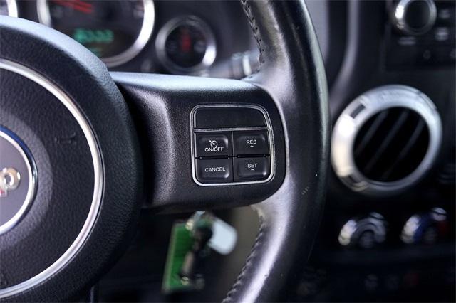 Photo of 2013 Bright White Clearcoat Jeep Wrangler Unlimited