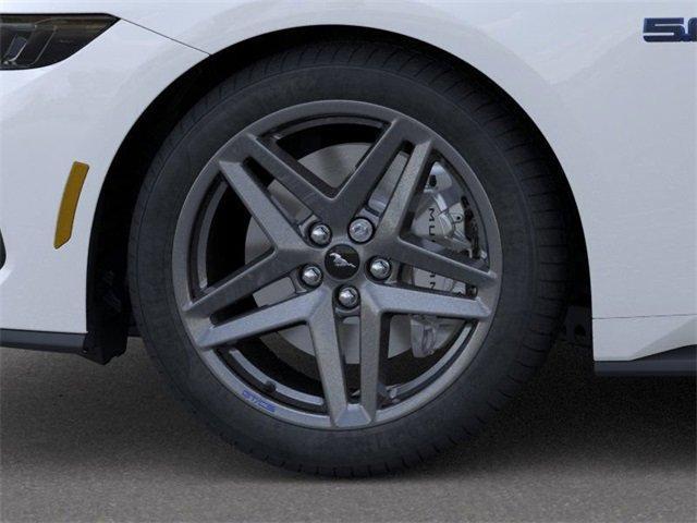 Photo of 2025 Oxford White Ford Mustang