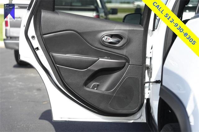 Photo of 2021 Bright White Clearcoat Jeep Cherokee