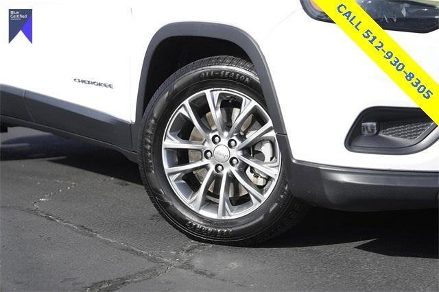 Photo of 2021 Bright White Clearcoat Jeep Cherokee