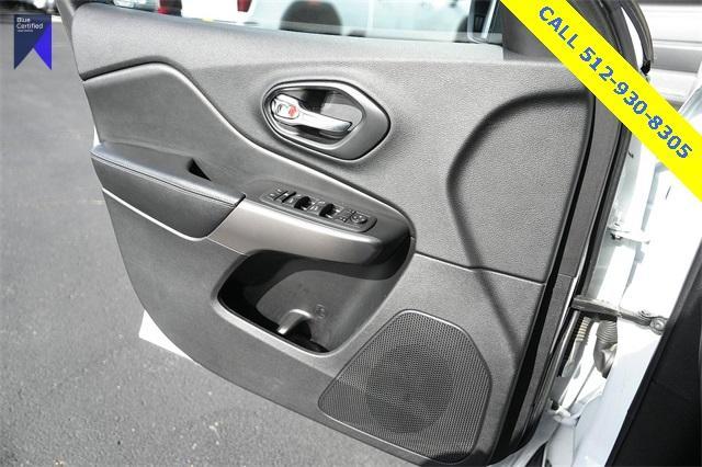 Photo of 2021 Bright White Clearcoat Jeep Cherokee