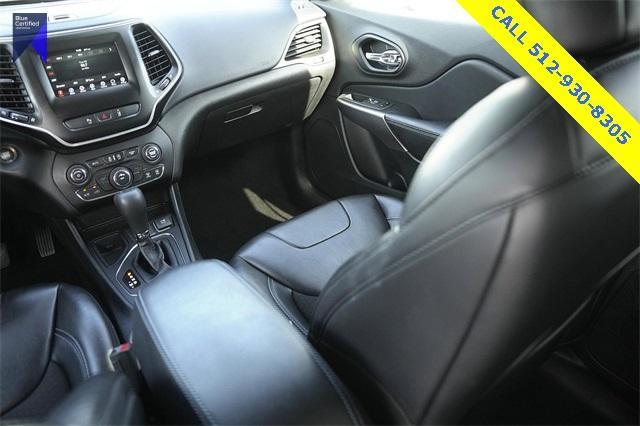 Photo of 2021 Bright White Clearcoat Jeep Cherokee