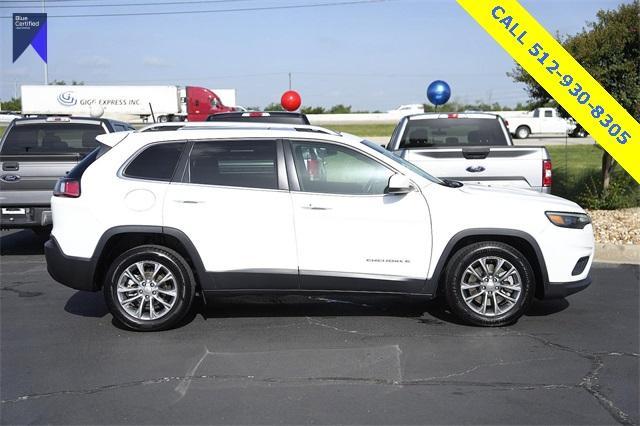 Photo of 2021 Bright White Clearcoat Jeep Cherokee