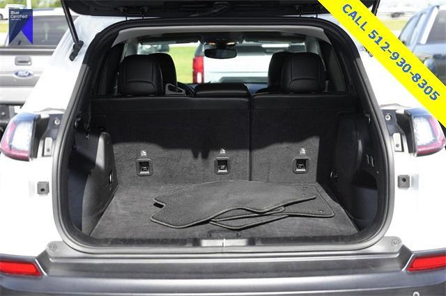 Photo of 2021 Bright White Clearcoat Jeep Cherokee