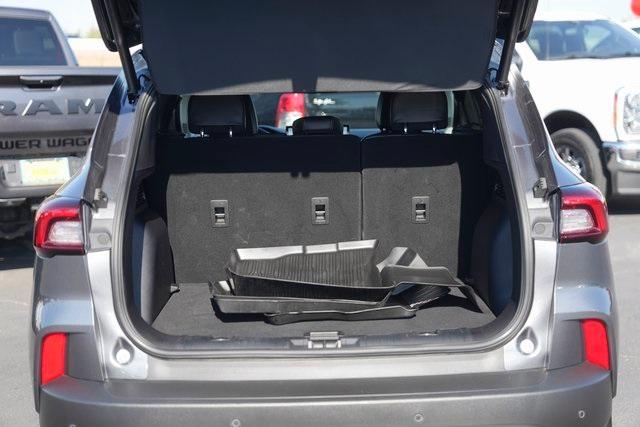 Photo of 2023 Carbonized Gray Metallic Ford Escape