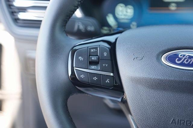Photo of 2023 Carbonized Gray Metallic Ford Escape