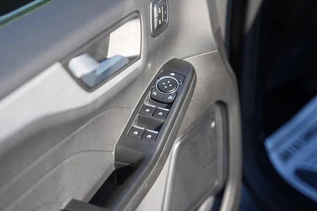 Photo of 2023 Carbonized Gray Metallic Ford Escape