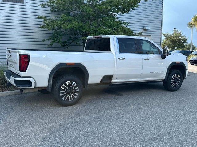 Photo of 2024 White Frost Tricoat GMC Sierra 3500