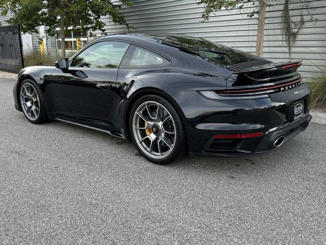 Photo of 2022 Black Porsche 911