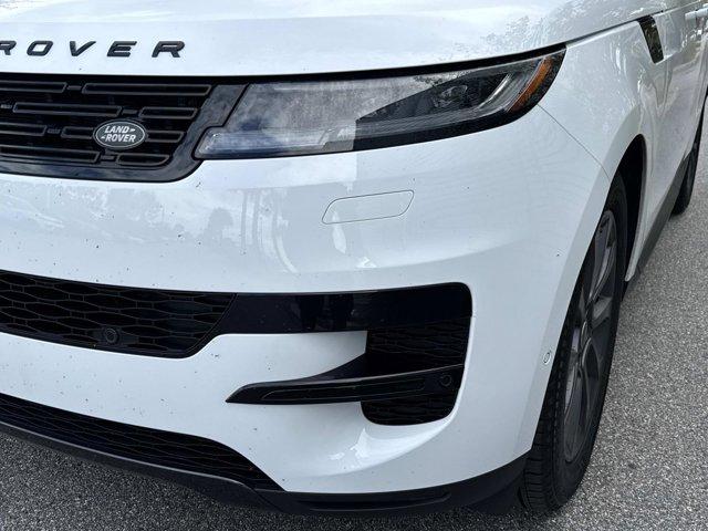 Photo of 2023 Fuji White Land Rover Range Rover Sport