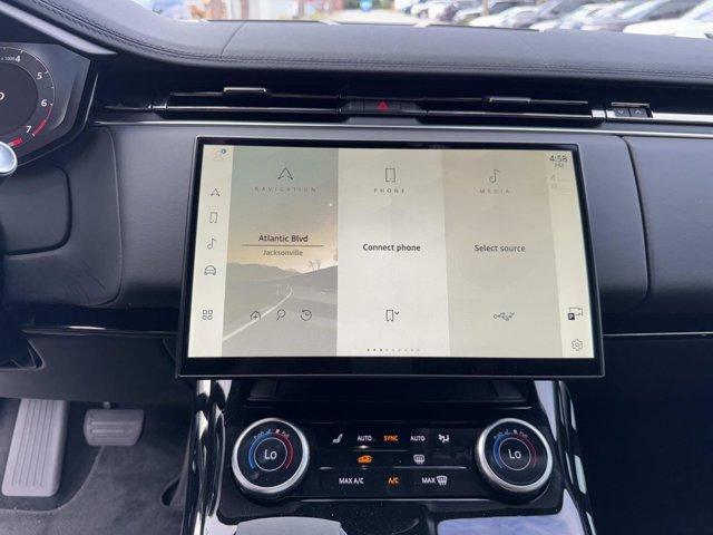 Photo of 2023 Fuji White Land Rover Range Rover Sport