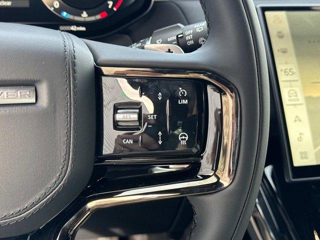 Photo of 2025 White Land Rover Range Rover Sport