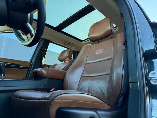 Photo of 2013 Brilliant Black Crystal Pearlcoat Jeep Grand Cherokee