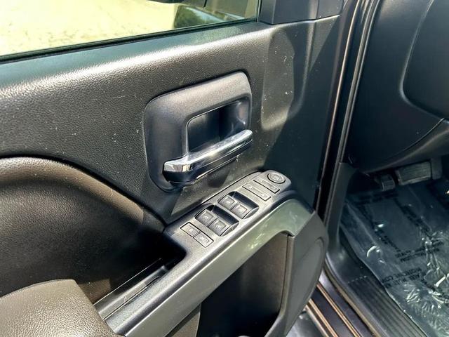 Photo of 2015 Gray Chevrolet Silverado 1500