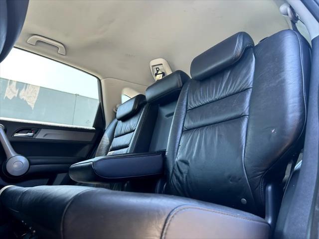 Photo of 2009 Urban Titanium Metallic Honda CR-V