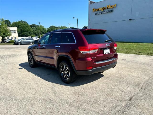 Photo of 2017 Velvet Red Pearlcoat Jeep Grand Cherokee