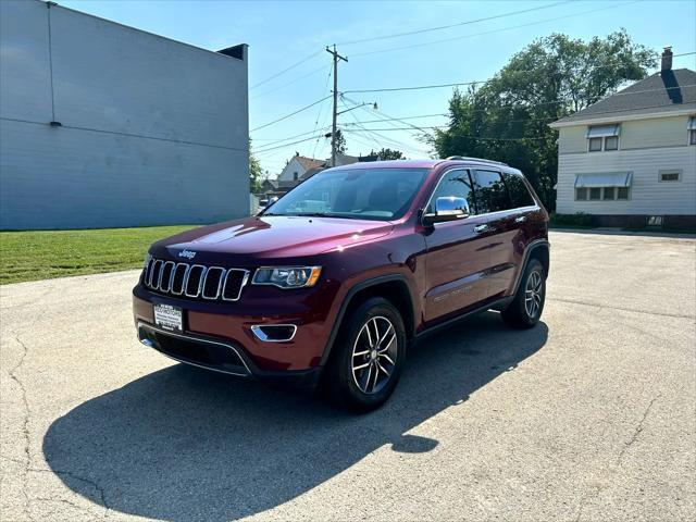 Photo of 2017 Velvet Red Pearlcoat Jeep Grand Cherokee
