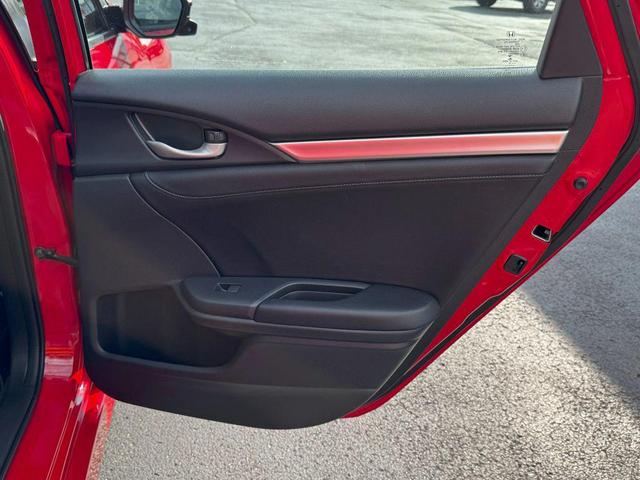 Photo of 2017 Red Honda Civic