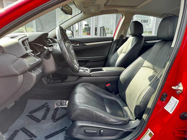 Photo of 2017 Red Honda Civic