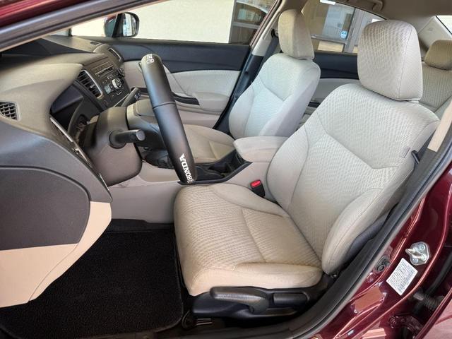 Photo of 2015 Burgundy Honda Civic