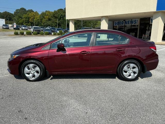 Photo of 2015 Burgundy Honda Civic