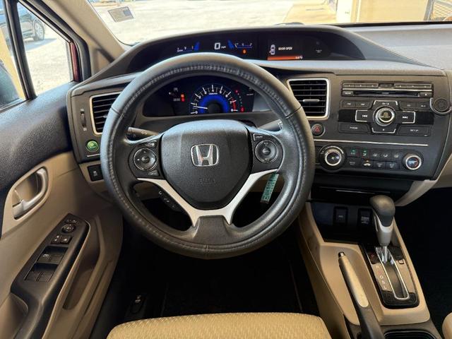 Photo of 2015 Burgundy Honda Civic
