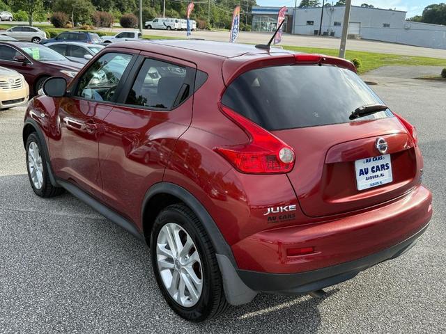 Photo of 2013 Cayenne Red Nissan Juke
