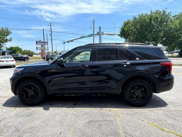 Photo of 2022 Agate Black Metallic Ford Explorer