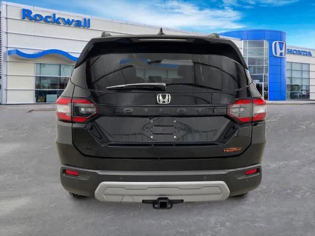Photo of 2025 Crystal Black Pearl Honda Pilot
