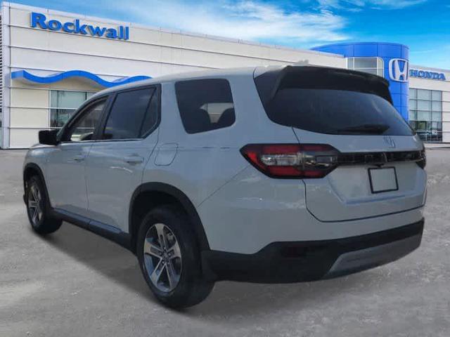Photo of 2025 Platinum White Pearl Honda Pilot