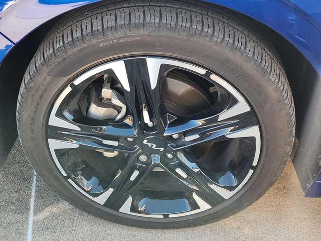 Photo of 2023 Sapphire Blue Kia K5