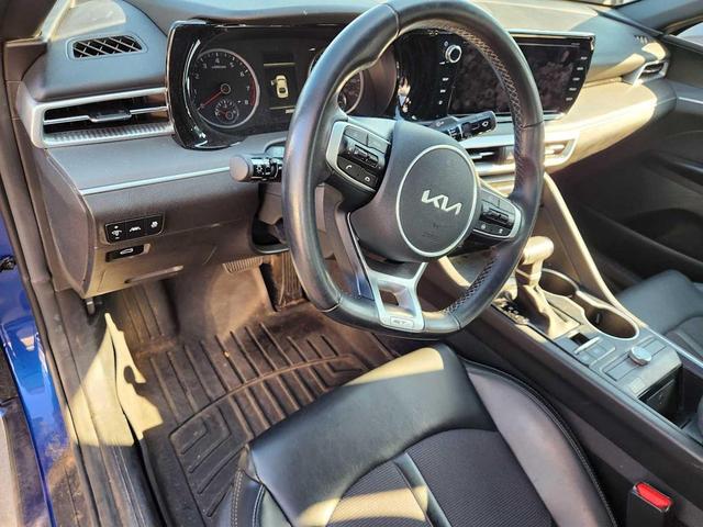 Photo of 2023 Sapphire Blue Kia K5