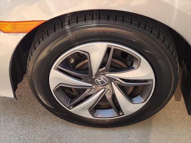 Photo of 2020 Lunar Silver Metallic Honda Civic