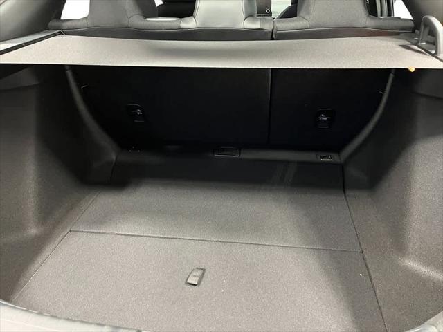 Photo of 2025 Platinum White Pearl Honda Civic