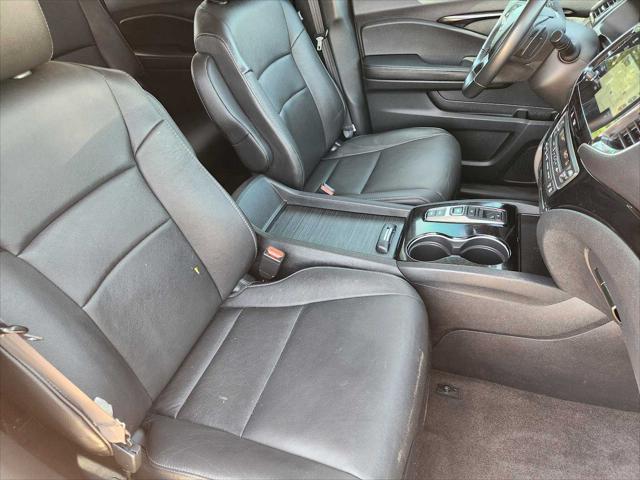 Photo of 2022 Modern Steel Metallic Honda Pilot