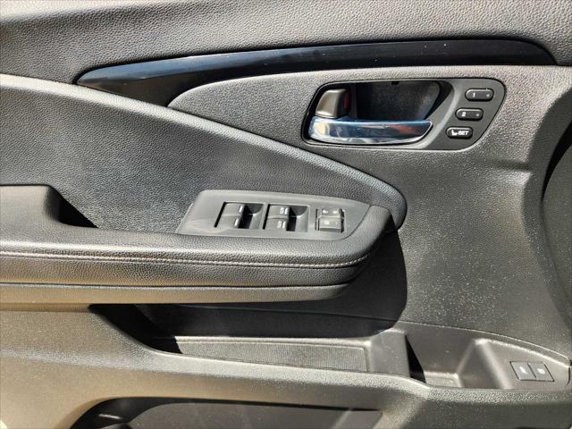 Photo of 2022 Modern Steel Metallic Honda Pilot