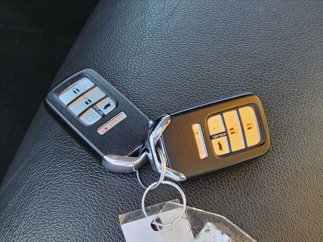 Photo of 2022 Modern Steel Metallic Honda Pilot
