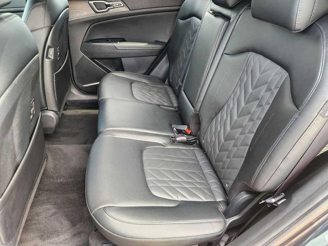 Photo of 2025 Gray Kia Sportage