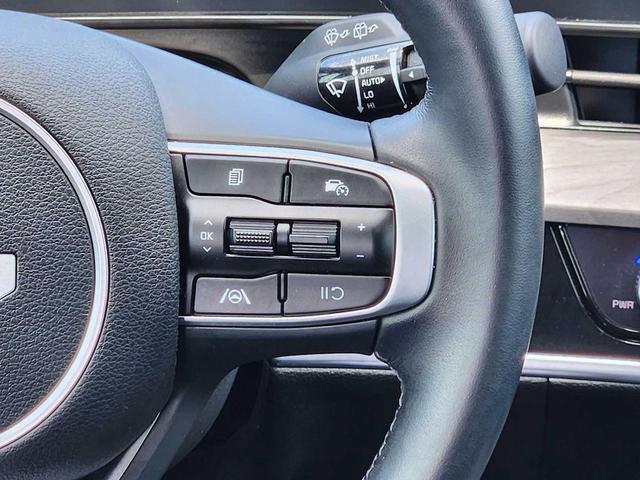 Photo of 2025 Gray Kia Sportage