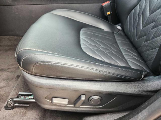 Photo of 2025 Gray Kia Sportage