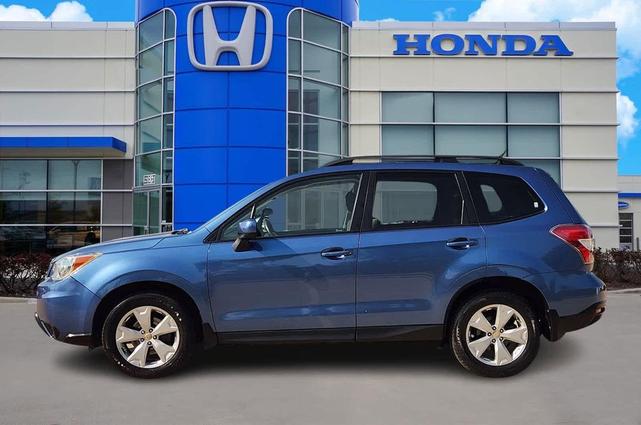 Photo of 2015 Quartz Blue Pearl Subaru Forester