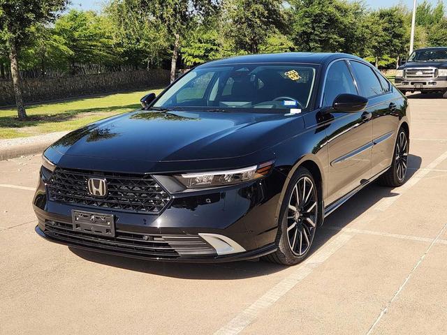 Photo of 2025 Crystal Black Pearl Honda Accord Hybrid