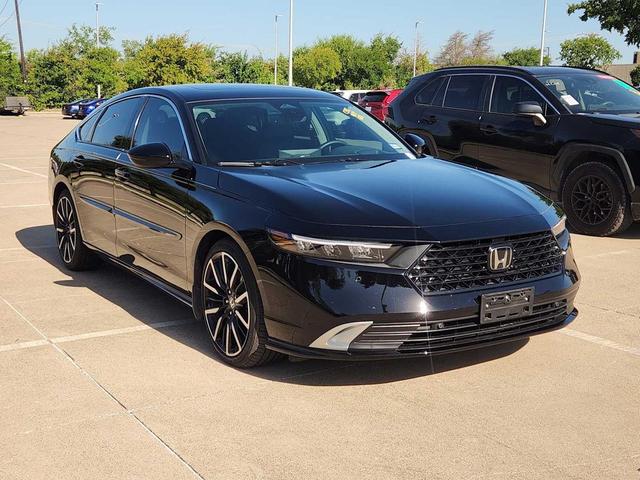 Photo of 2025 Crystal Black Pearl Honda Accord Hybrid