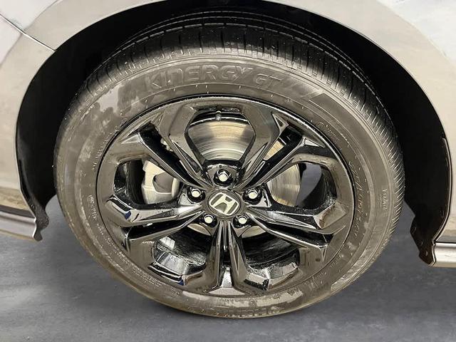 Photo of 2025 Meteorite Gray Metallic Honda Accord